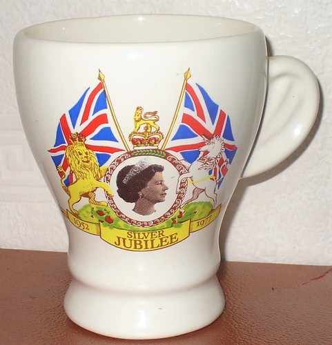 The ovaltine pottery silver - the,