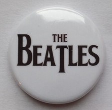 THE BEATLES BUTTON BADGE Paul