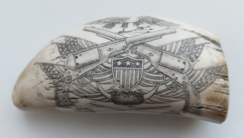 Large vintage scrimshaw - large,