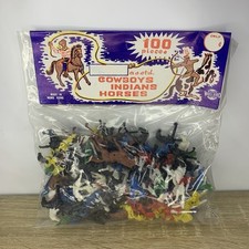Woolbro Cowboys Indians Horses 100 Pieces Plastic Miniature Figures New & Sealed