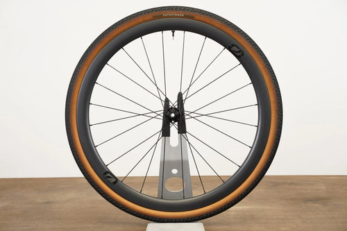 Front pinarello most ultrafast - front,