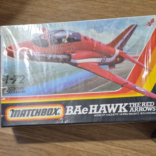 Matchbox bae hawk the - hawk, red