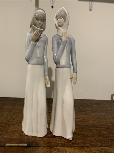 Pair tengra lady figurines - lady,