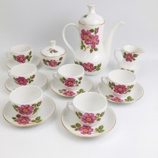 VINTAGE KAHLA GDR E. GERMANY 15 piece floral tea set cups teapot creamer bowl