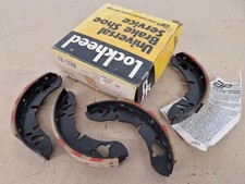 DAF 66 (1972-1976) LOCKHEED NOS REAR BRAKE SHOES SET (KB1209)