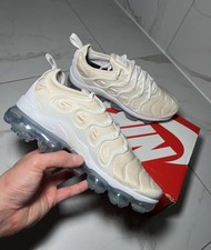 Nike Air “Vapourmax Plus”