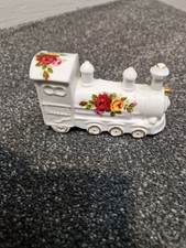 Cottage Rose Fine Bone China Steam Train Ornament Collectable.