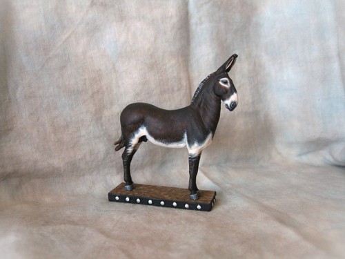 Artist resin model horse - resin,