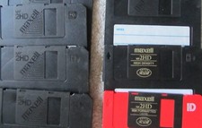 11 x Maxell 3.5” Floppy Disks 1.44MB - MF2HD - Excellent Condition