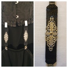 BLACK & SILVER SKIRT HITCH