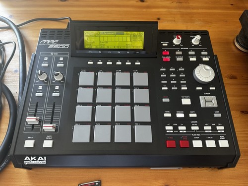 Akai mpc 2500 maxed out - mpc,