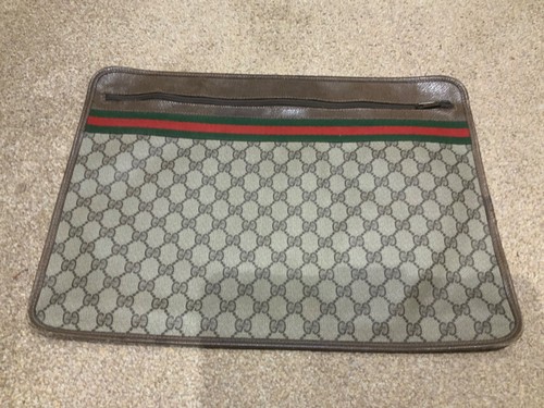 Gucci portfolio document - gucci, /
