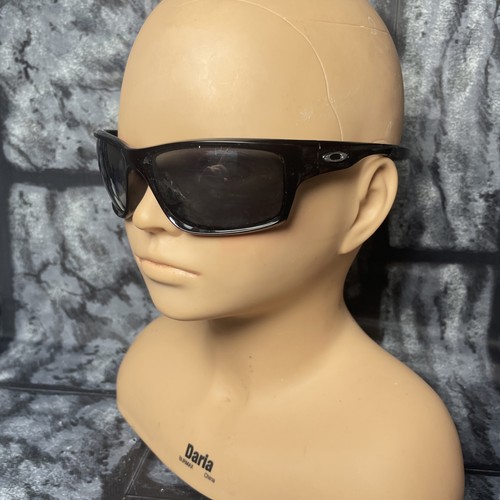 Used authentic oakley canteen - used,