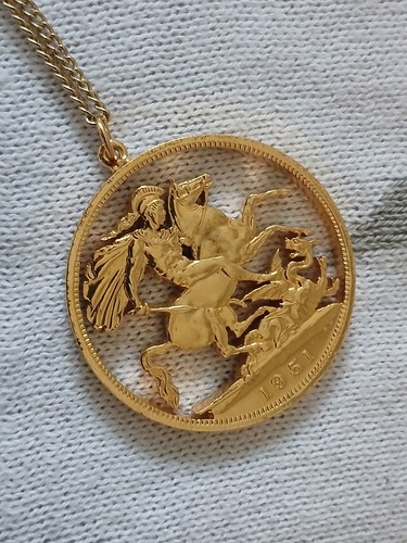 Gold plated cut out - cut, 5