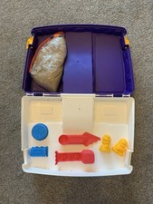 Kinetic Sand Construction Set