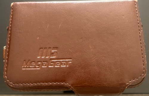 Megagear leather camera case - leather,