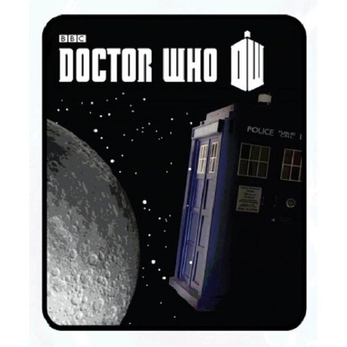 New who moon tardis - moon,