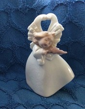 NAO , ANGEL / CHERUB PLAYING VIOLIN