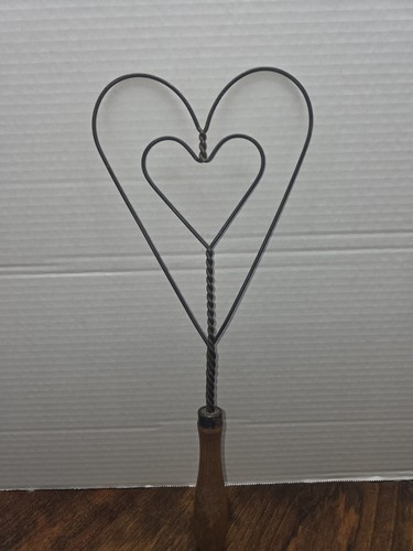 Vintage heart shaped metal - heart, rug