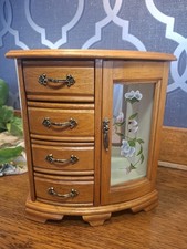 Vintage Mele Styled Wooden