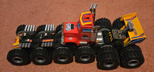 Tomy Monster Machines 16x16
