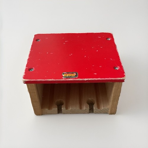 Brio vintage train - brio, shed