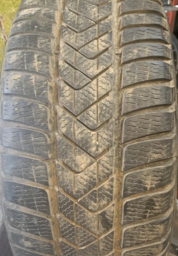 225 92v pirelli - 225/40/18,