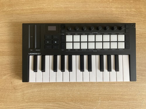 Novation launchkey mini - mini, 25