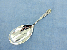 AN ANTIQUE STERLING SILVER