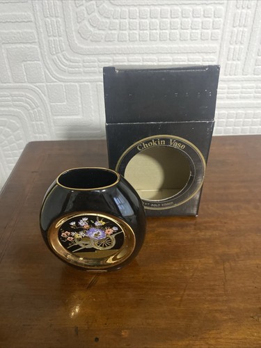 Pretty chokin ware - pretty,