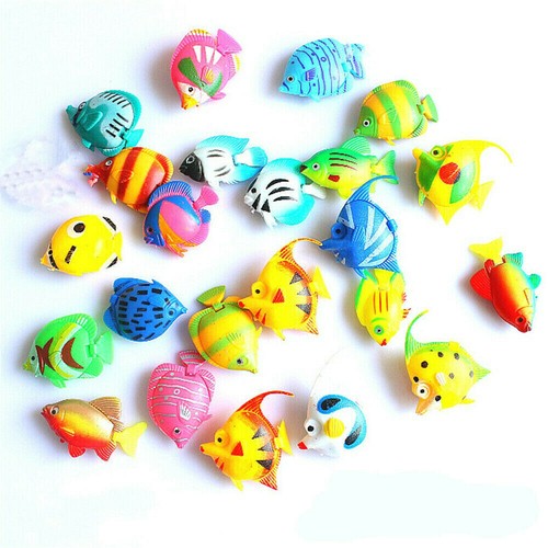 8pcs plastic fake fish - plastic,