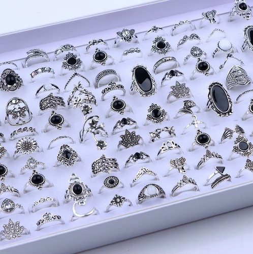 Random black stone rings - 10,