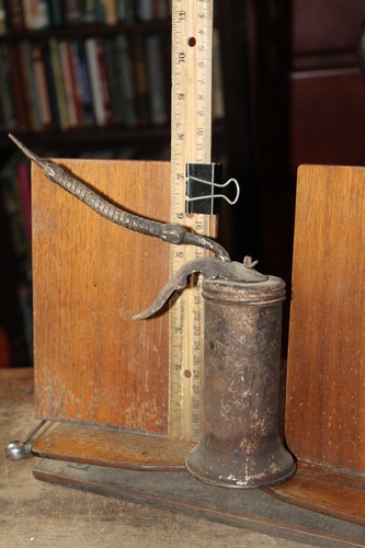 Vintage metal oil - metal, can