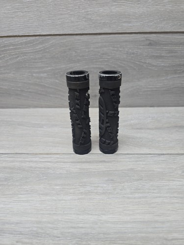 Yeti lockon grips - used,