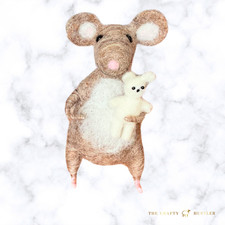 Needle felt mouse - mouse, holding