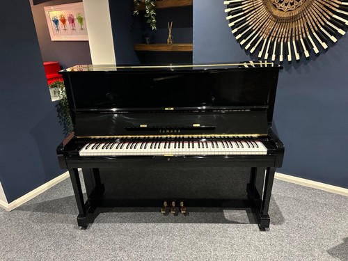 Reconditioned yamaha gloss - reconditioned, u1