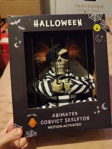 Halloween animated convict - animated,