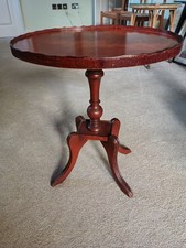 Oval Lamp Side Occasional