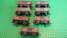 MAINLINE/BACHMANN 'OO' GAUGE  RAKE OF 7  MINERAL WAGONS *WEATHERED.