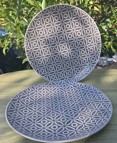 Set next grey embossed - set,