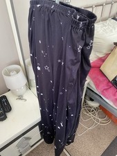 Women’s Black And White