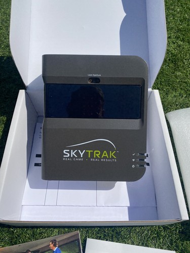 Skytrak golf launch monitor - launch, &