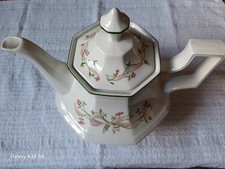 Eternal beau teapot - beau, with