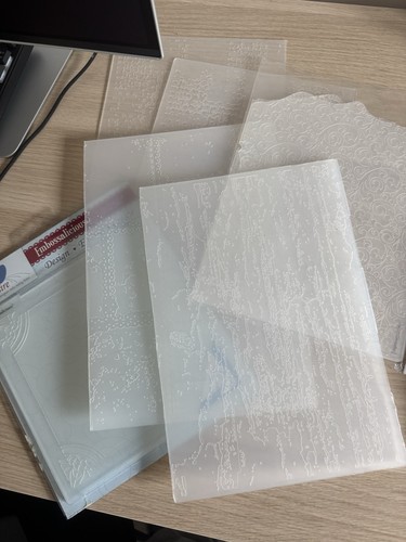 Embossing folders assorted - folders,
