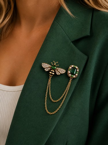 Green bee emerald brooch - bee, &