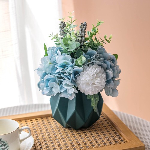Artificial flower vase - in,