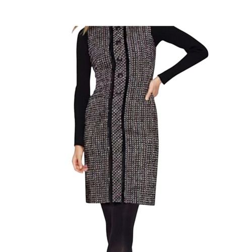 Stunning damsel dress - stunning,