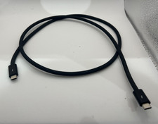 Apple Thunderbolt 4 (USB-C)