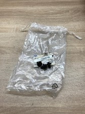 1044806   Other body part Fits