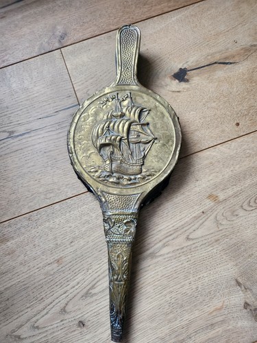 Vintage antique ship design - vintage/antique,